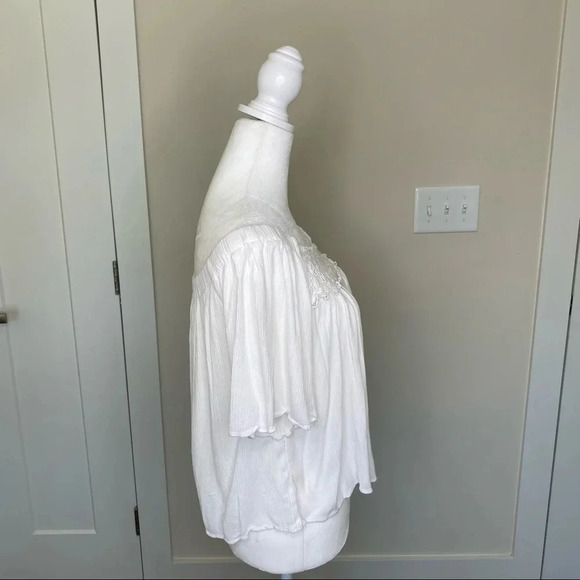 Takara White Lace Off The Shoulder Blouse 100% Rayon Short Sleeved Top Small - Picture 3 of 12